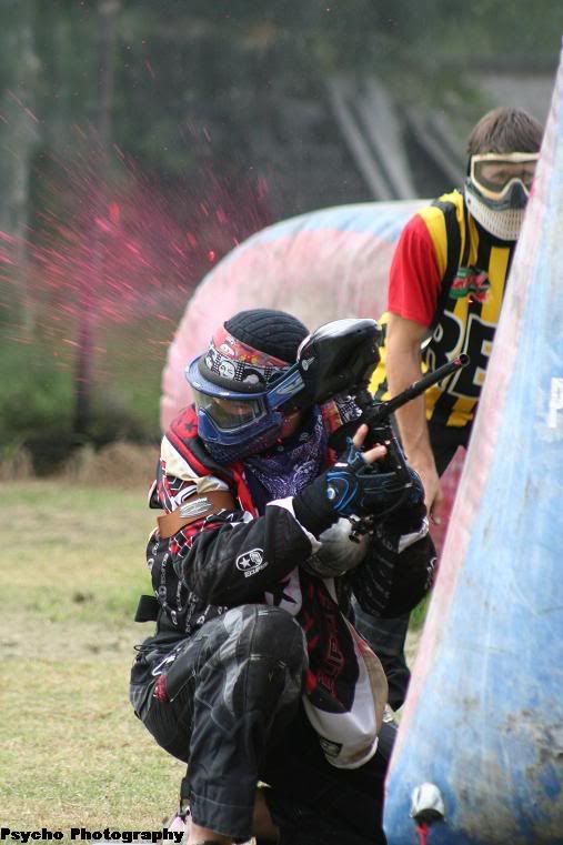 IMAGE: http://i10.photobucket.com/albums/a102/Notyourpsycho/HOT%20E4%20actualpics/Picture069.jpg