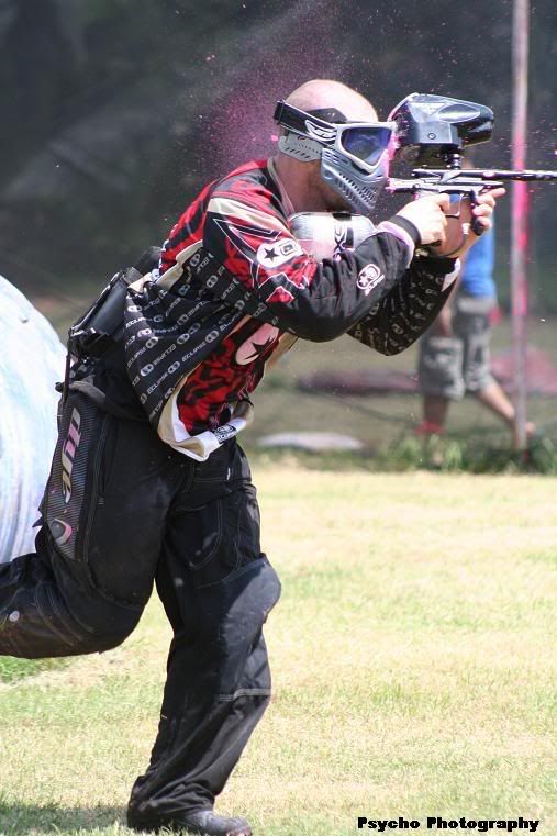 IMAGE: http://i10.photobucket.com/albums/a102/Notyourpsycho/HOT%20E4%20actualpics/Picture365.jpg