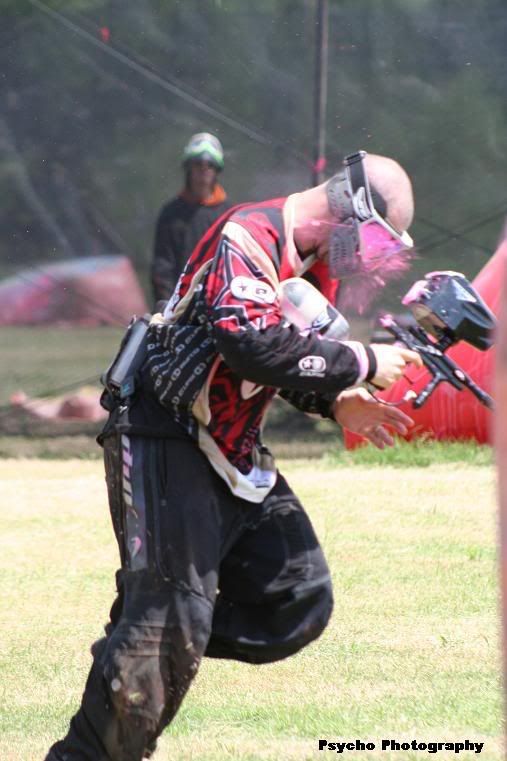 IMAGE: http://i10.photobucket.com/albums/a102/Notyourpsycho/HOT%20E4%20actualpics/Picture366.jpg