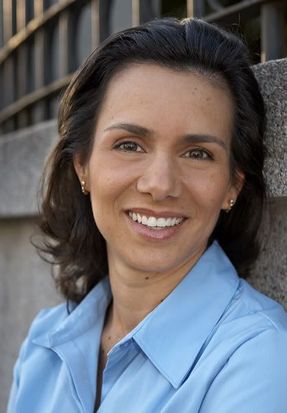 IMAGE: http://i10.photobucket.com/albums/a103/freddyphoto/IMG_2155-1_L.jpg