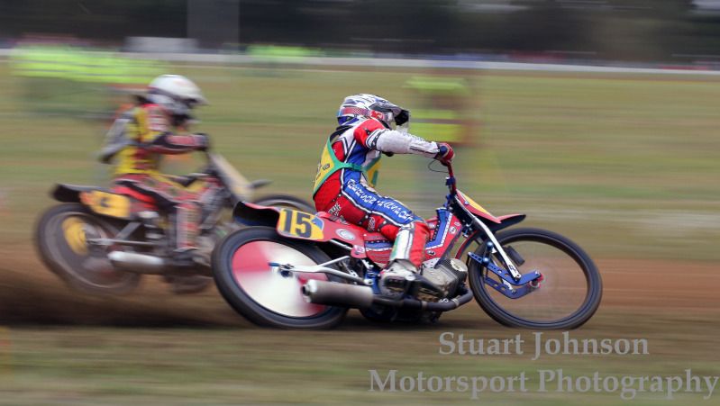 IMAGE: http://i10.photobucket.com/albums/a103/stuuk1/Grass%20Track%20Racing/IMG_0664PPWM.jpg