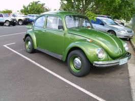 http://i10.photobucket.com/albums/a110/angelsholocaustttt/green-bug.jpg