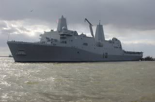 SHIP_LPD-17_USS_San_Antonio_Arrives.jpg