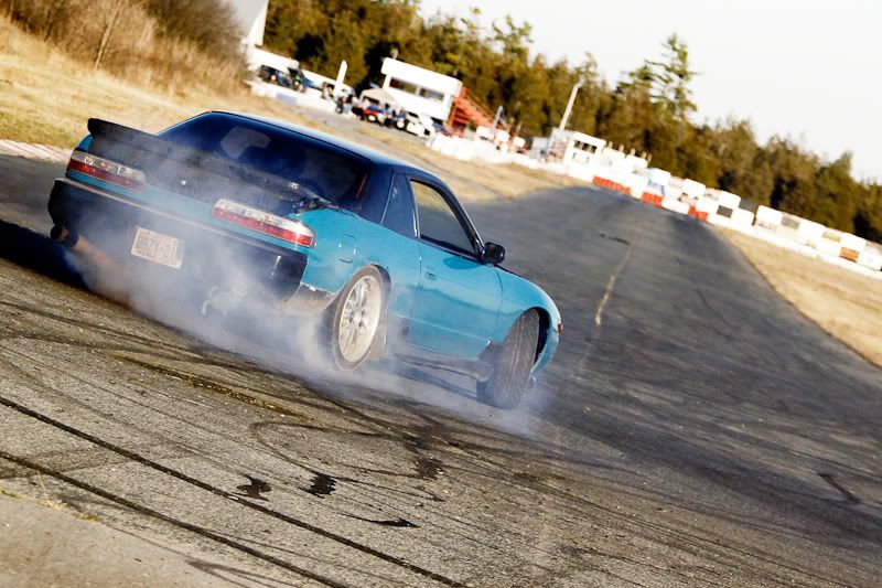 http://i10.photobucket.com/albums/a112/ronnietrackpics/track/5.jpg