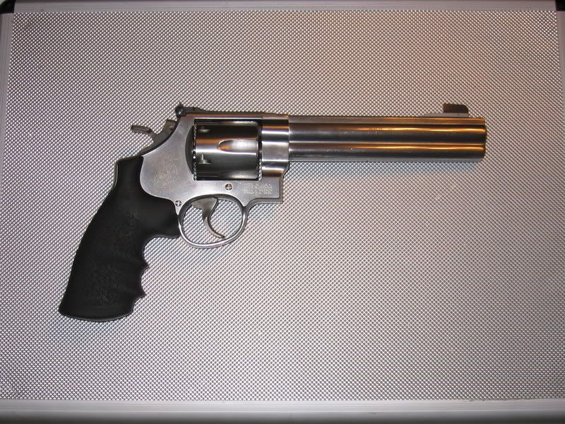 44 magnum pistol dirty harry. first Dirty Harry movie.