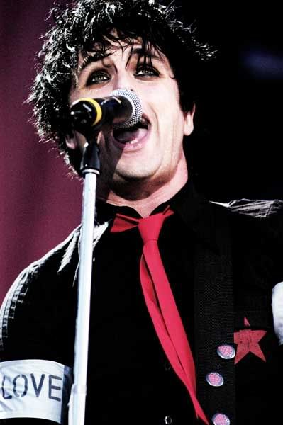 amazinglyhottbilliejoearmstrong.jpg