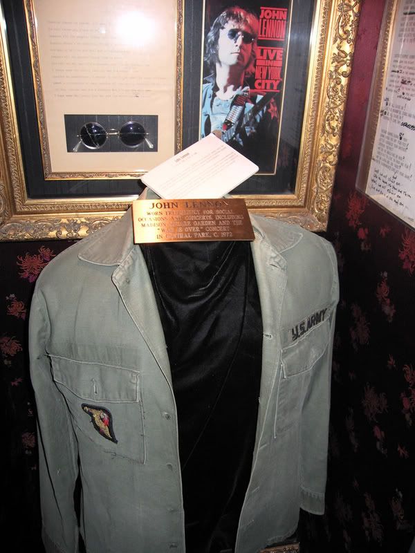 026_John_Lennon_s_jacket.jpg