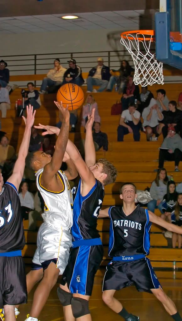 IMAGE: http://i10.photobucket.com/albums/a124/sswrob/BrianRobinson12806.jpg