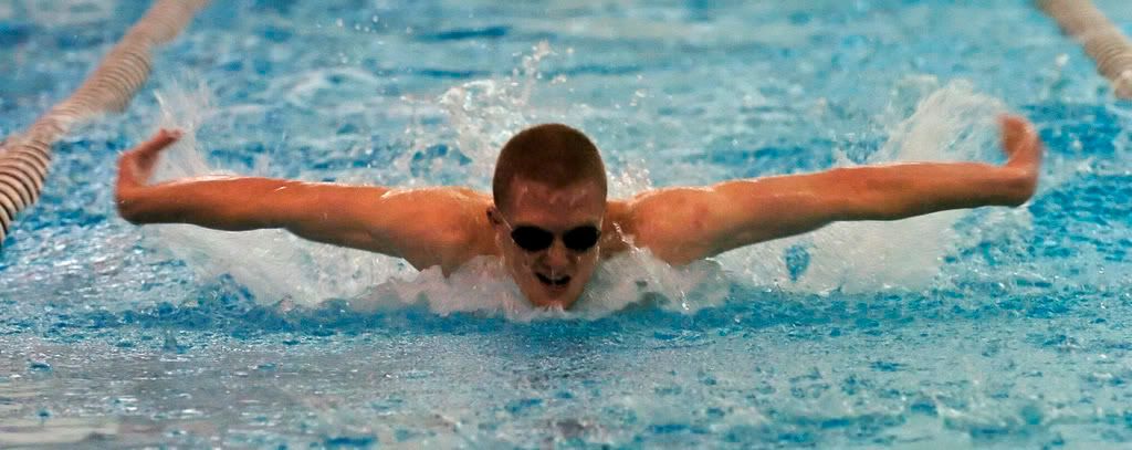 IMAGE: http://i10.photobucket.com/albums/a124/sswrob/Sports%20Photos/JoeCarlin12506.jpg