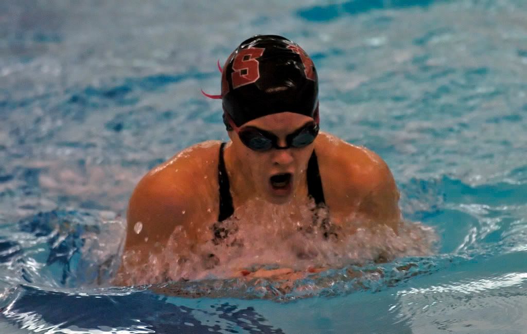 IMAGE: http://i10.photobucket.com/albums/a124/sswrob/Sports%20Photos/NicoleLord12506-1.jpg