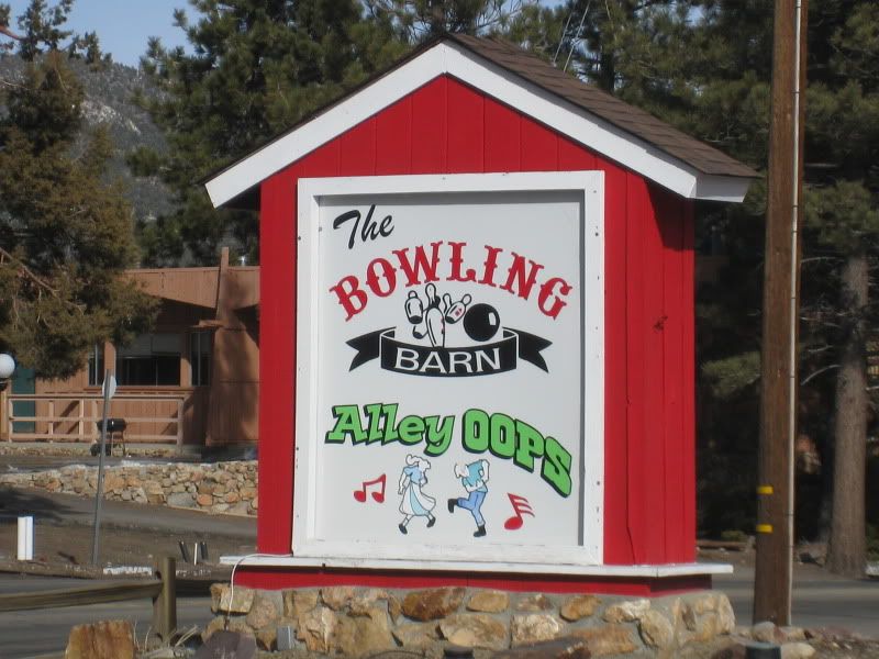 BowlingBarnFunplex011.jpg