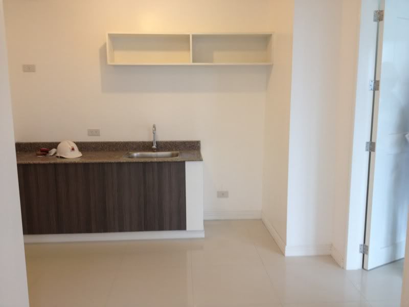 Birch Tower Condo Malate Manila near Robinsons Place Manila Birch