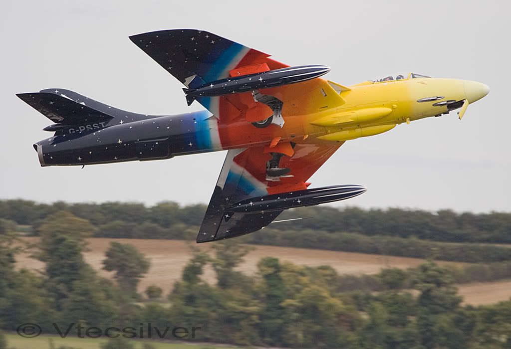 IMAGE: http://i10.photobucket.com/albums/a139/vtecsilver/Duxford%20Sep%202009/IMG_7340.jpg