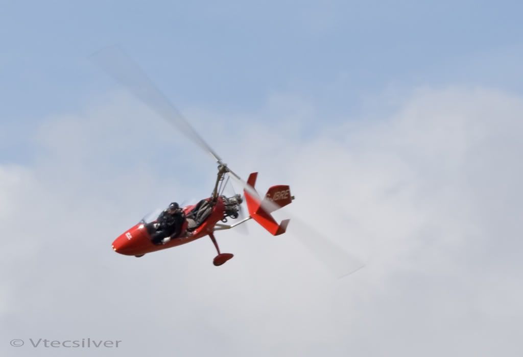 IMAGE: http://i10.photobucket.com/albums/a139/vtecsilver/Rougham%20Aug%202009/IMG_5521.jpg