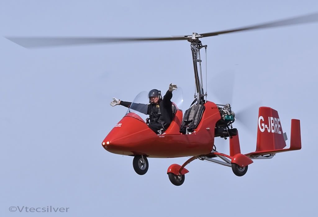 IMAGE: http://i10.photobucket.com/albums/a139/vtecsilver/Rougham%20Aug%202009/IMG_5527.jpg