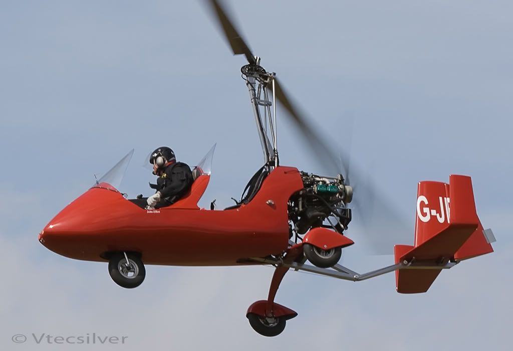 IMAGE: http://i10.photobucket.com/albums/a139/vtecsilver/Rougham%20Aug%202009/IMG_5528.jpg