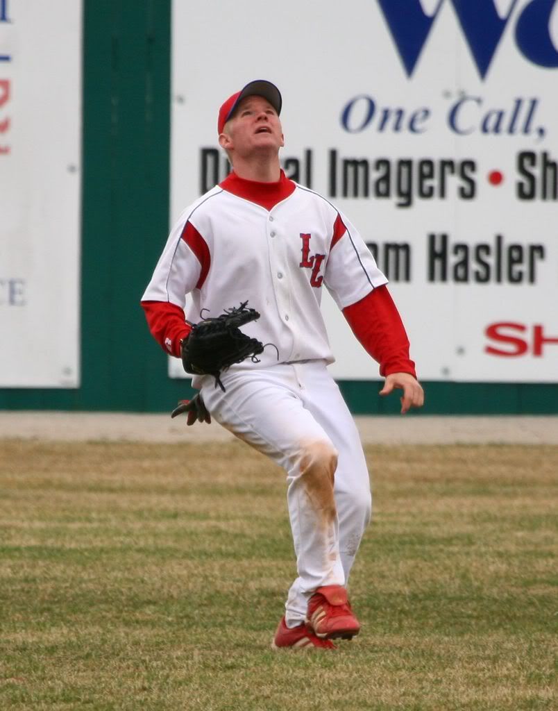 IMAGE: http://i10.photobucket.com/albums/a140/izatt82/4cdf2ae7.jpg