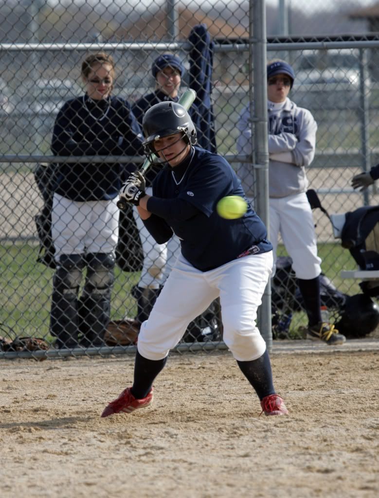 IMAGE: http://i10.photobucket.com/albums/a140/izatt82/KH0B9305.jpg