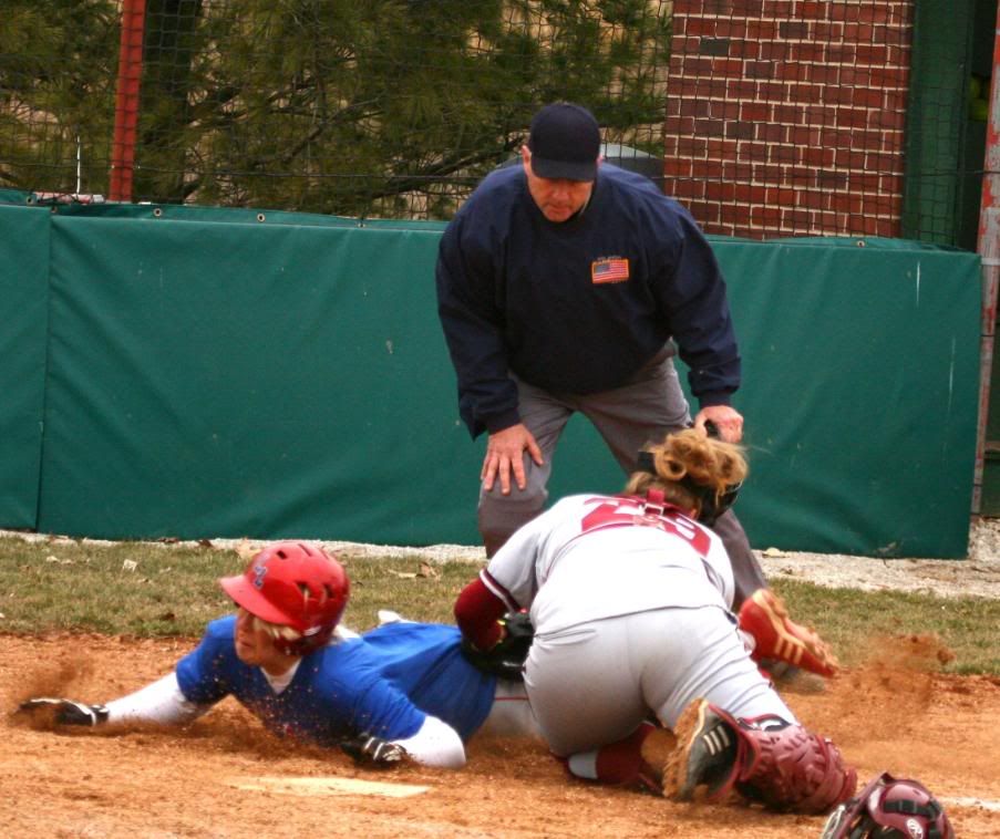 IMAGE: http://i10.photobucket.com/albums/a140/izatt82/pitchercominghomeinthebottomofthe9t.jpg