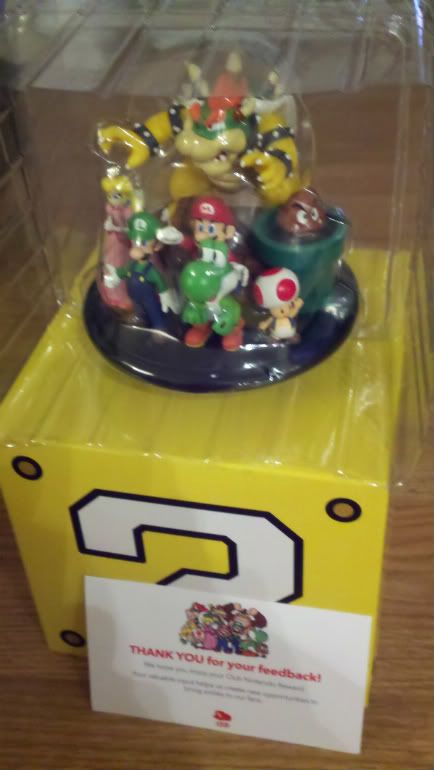 club-nintendo-statue.jpg