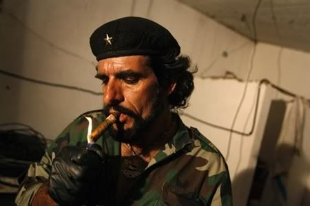 Humberto Lopez, known as “Che” of Caracas is a community leader who supports Hugo Chavez&#39;s government, dresses and looks like the Che Guevara. - che3