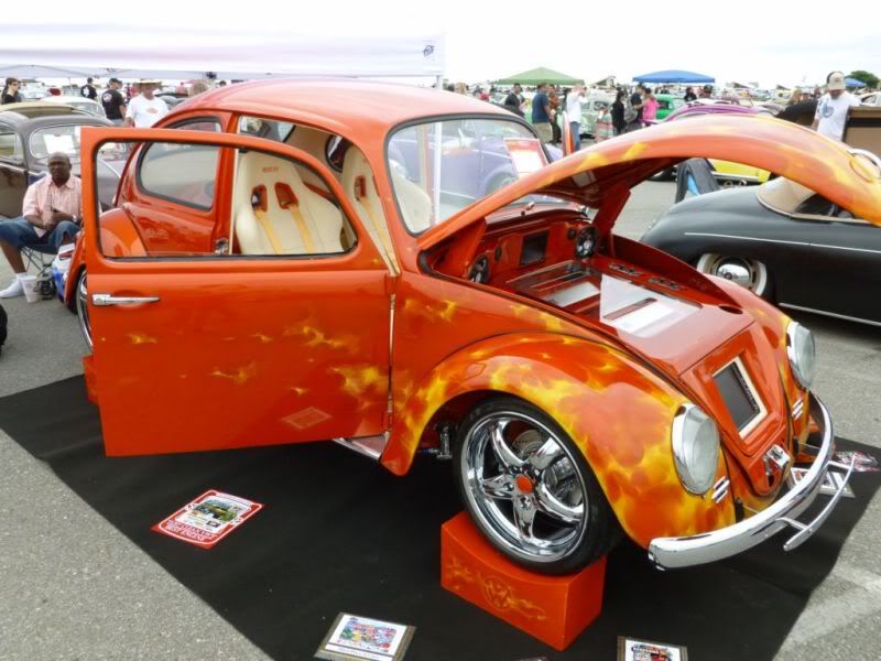http://i10.photobucket.com/albums/a145/Dasdubber/US%20VW%20pics%20June%202011/VW%20Classic/P1000557.jpg