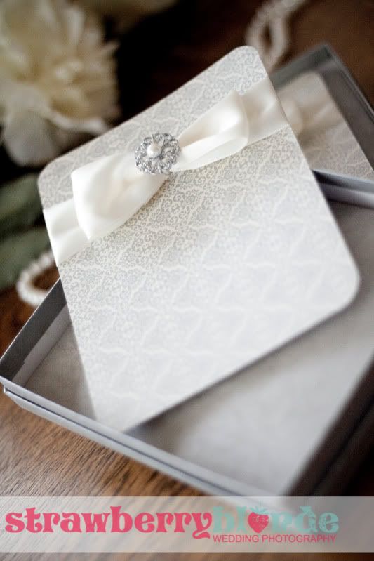 My wedding had a vintage theme I bought gray and ivory damask print pearl