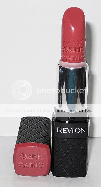 Revlon SOFT ROSE Lipstick   Shade 040   New  